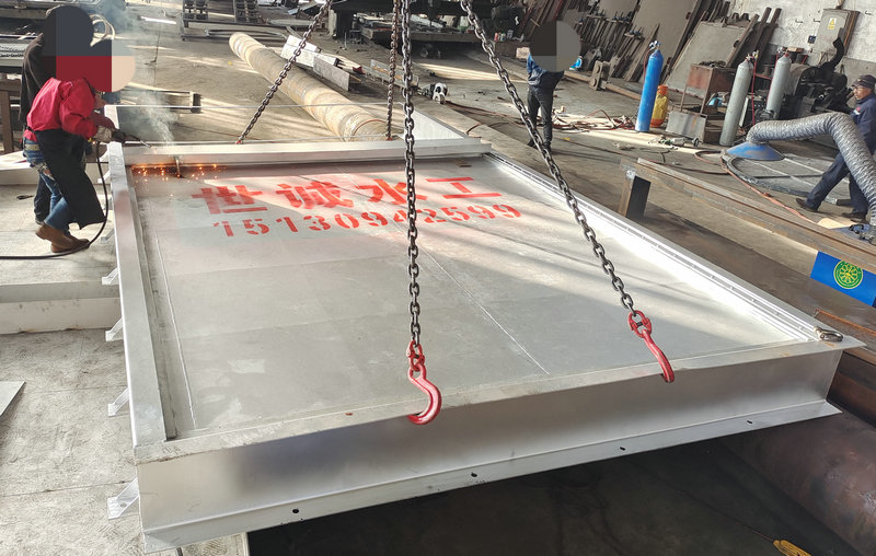 大型不銹鋼閘門